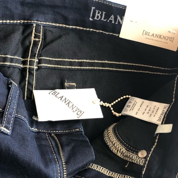BLANKNYC Denim Women's Skinny Capri with Zip - Picture 4 of 7